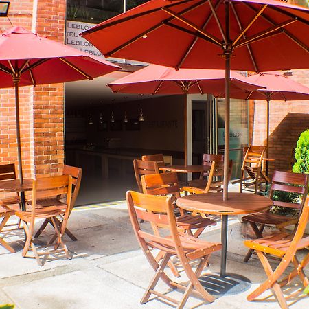 Leblon Suites Hotel Medellin Bagian luar foto