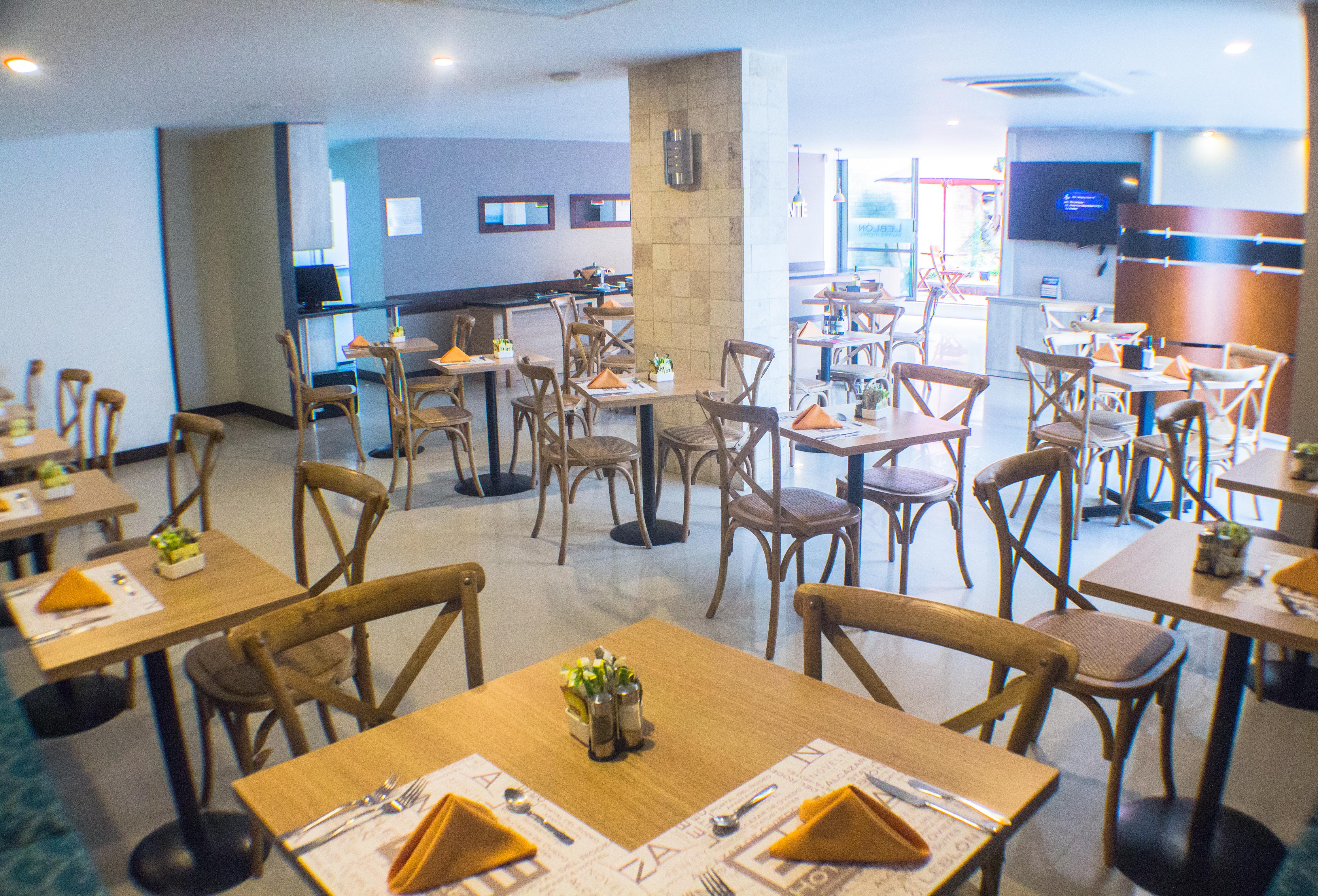 Leblon Suites Hotel Medellin Bagian luar foto