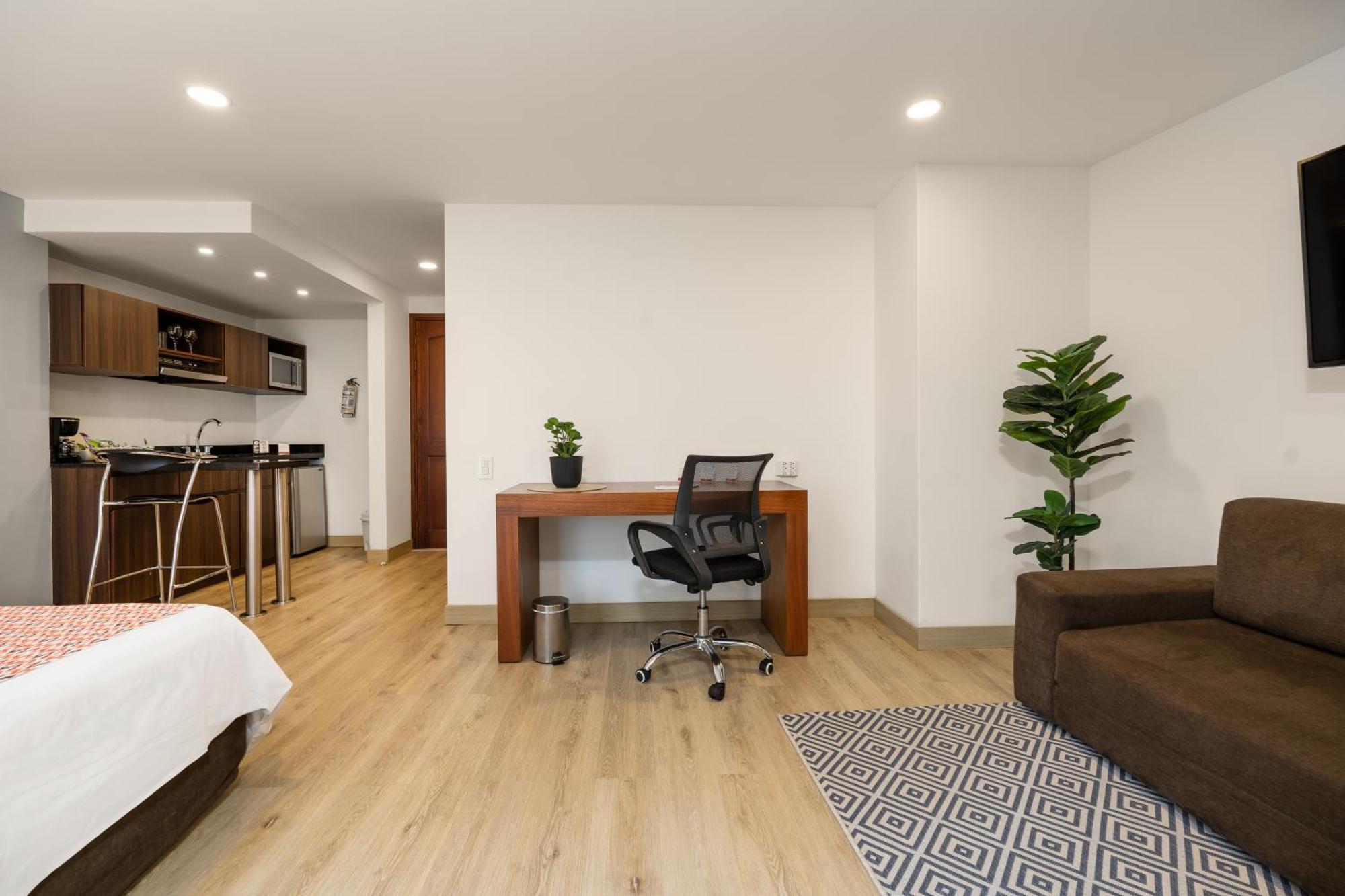 Leblon Suites Hotel Medellin Bagian luar foto